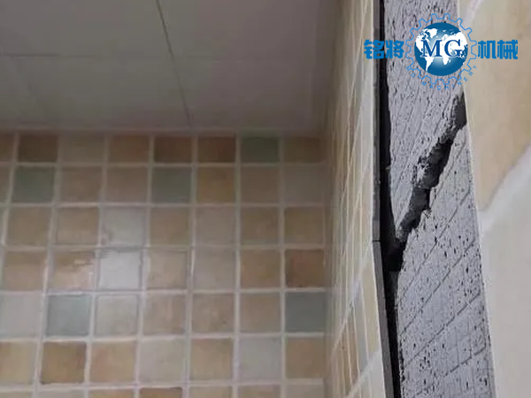 墻磚大面積脫落！墻面問(wèn)題還是瓷磚粘貼問(wèn)題？